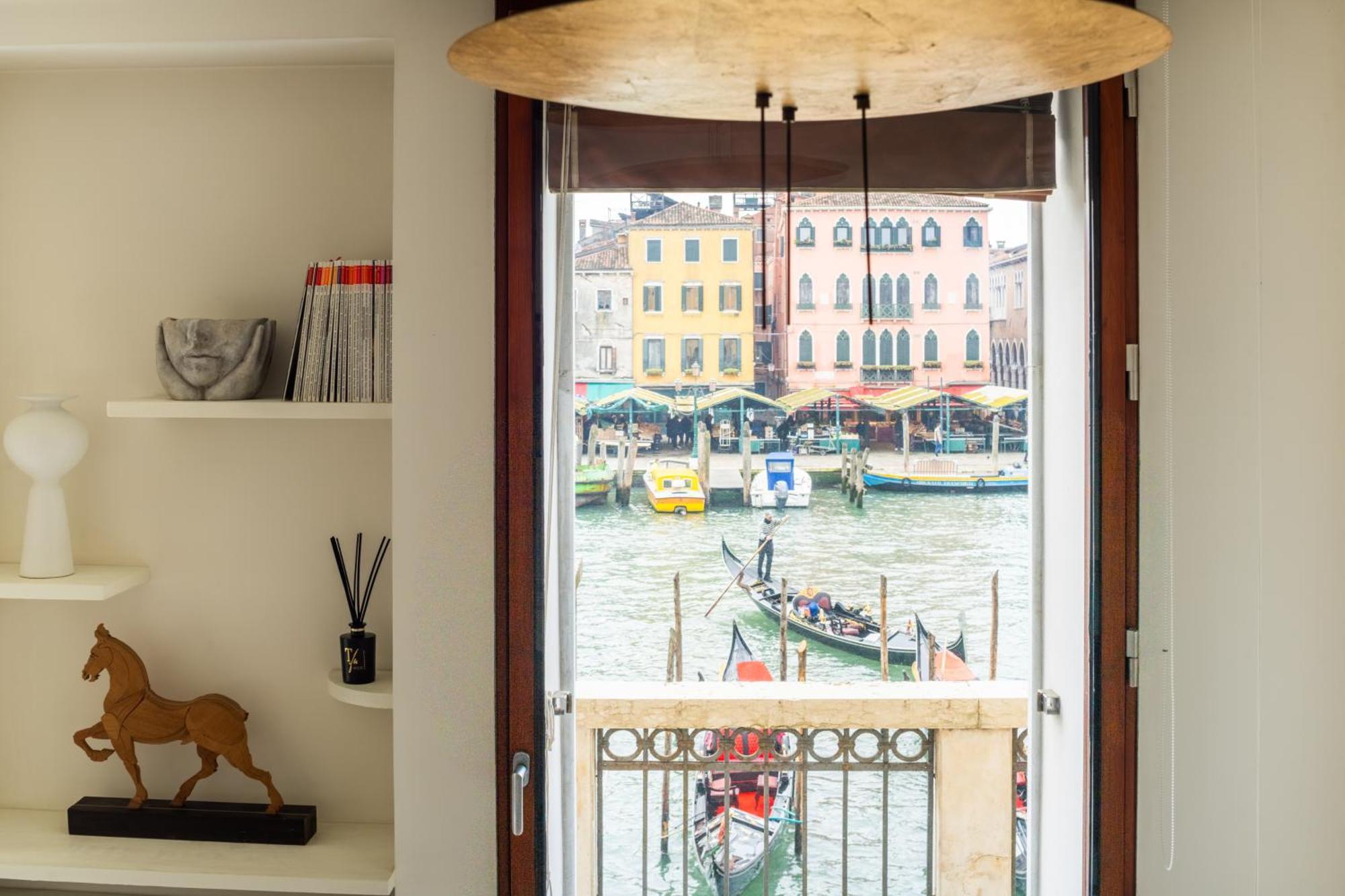 Grand Canal Luxury Apartment With Terrace R&R Βενετία Εξωτερικό φωτογραφία